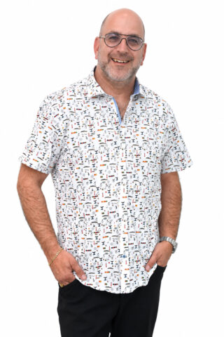 Richard wearing the Cape Town Shirt in short sleeve